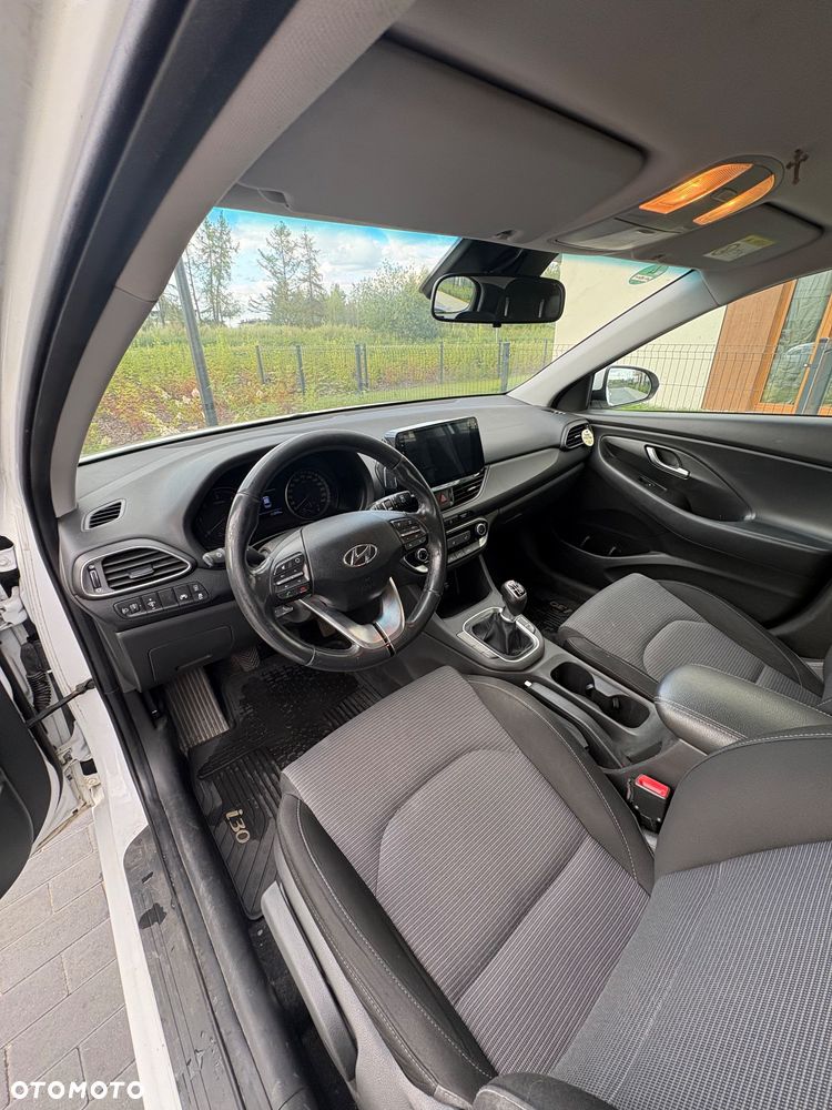 Hyundai i30 1.6 CRDI Premium - 9