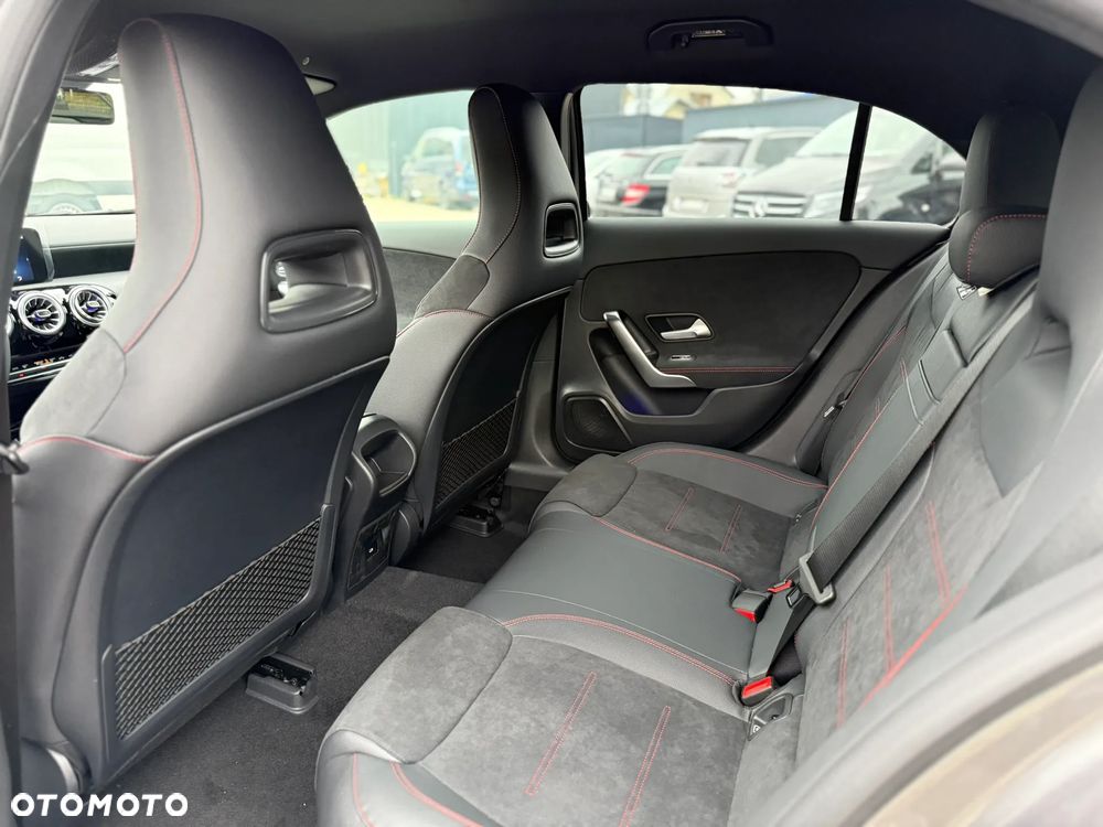 Mercedes-Benz Klasa A 200 AMG Line 7G-DCT - 12