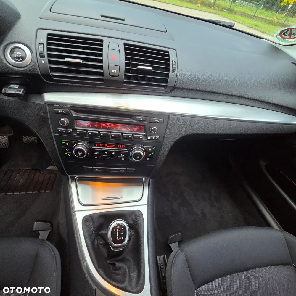 BMW Seria 1 - 30