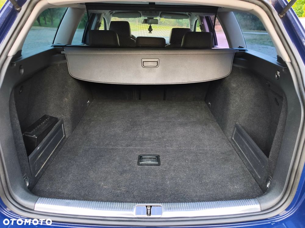 Volkswagen Passat 2.0 TDI Highline - 21