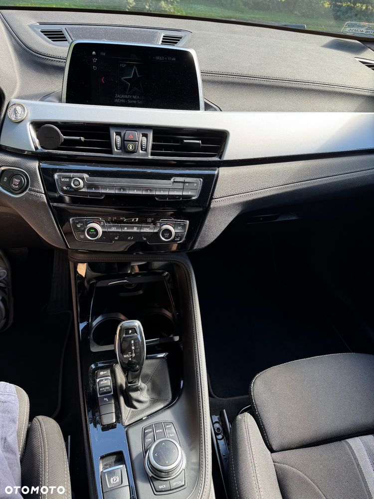 BMW X2 sDrive18i - 11