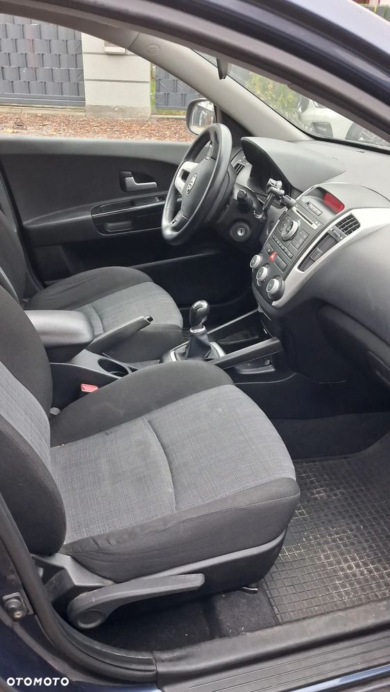 Kia Ceed 1.6 Comfort + - 7