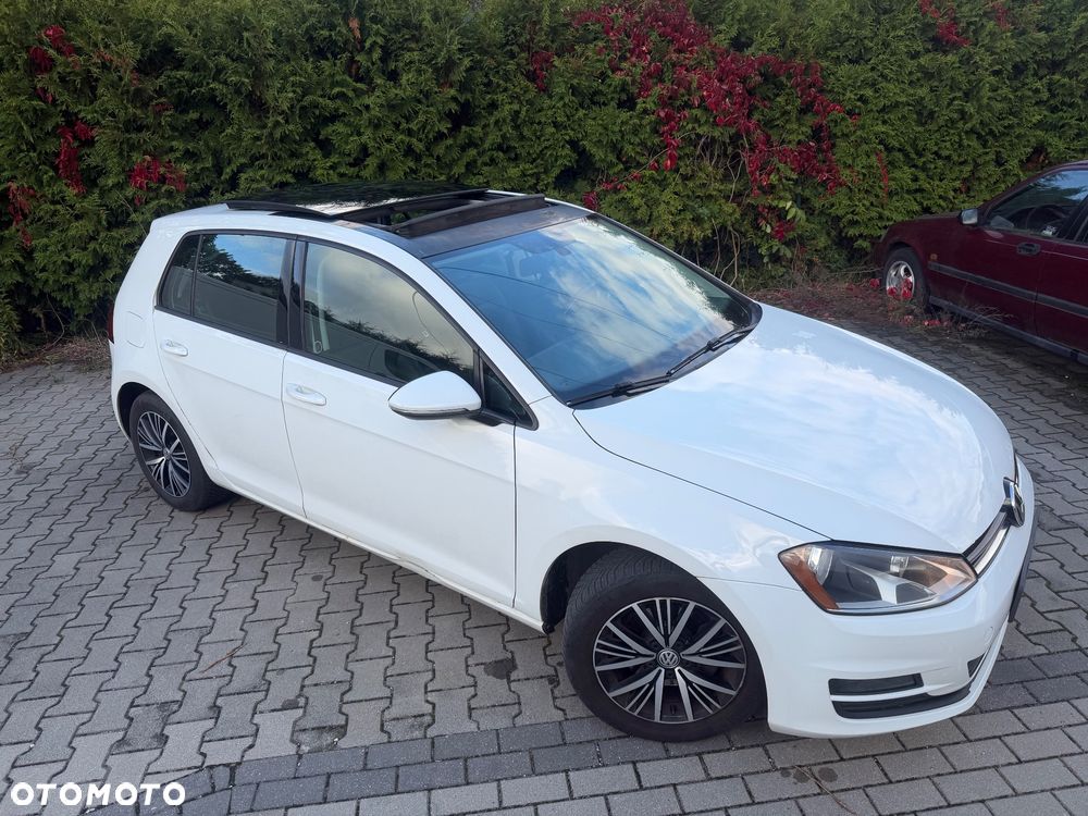 Volkswagen Golf - 4