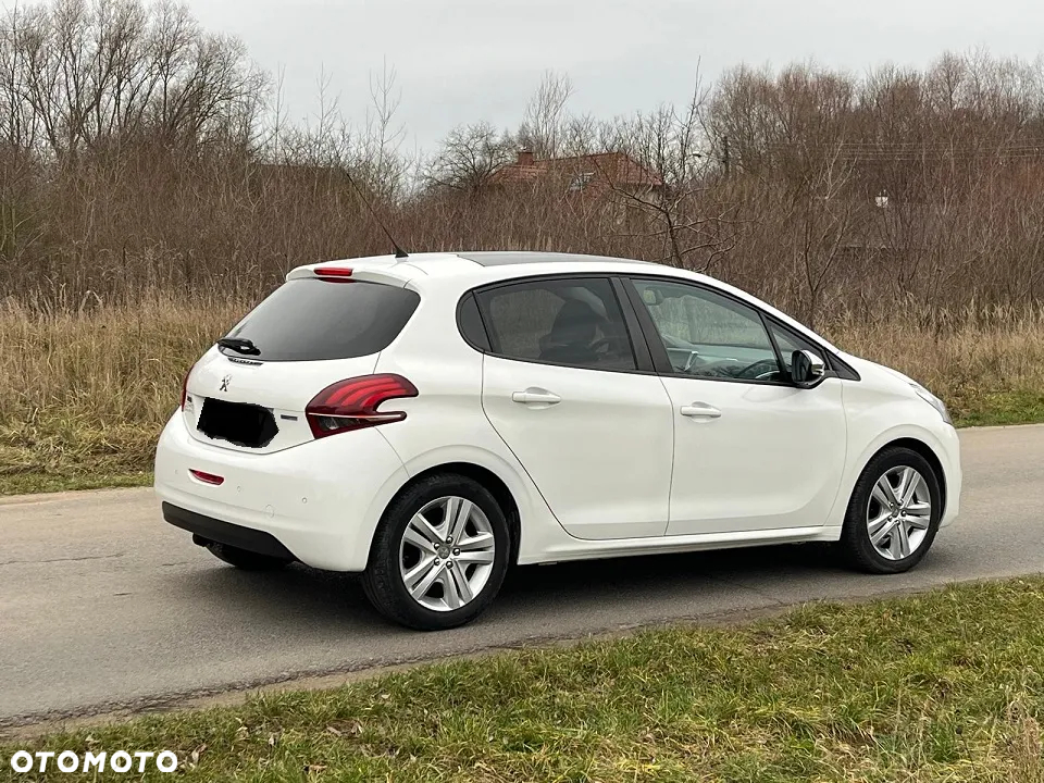 Peugeot 208 PureTech 82 Start & Stop Style - 6