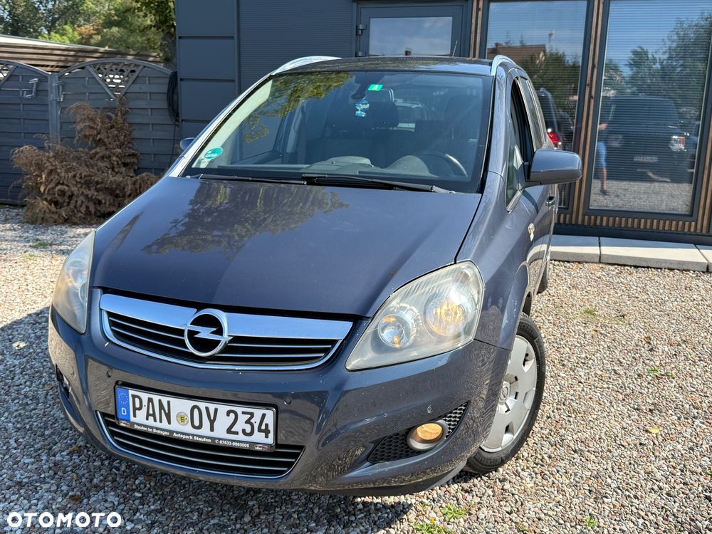 Opel Zafira - 1