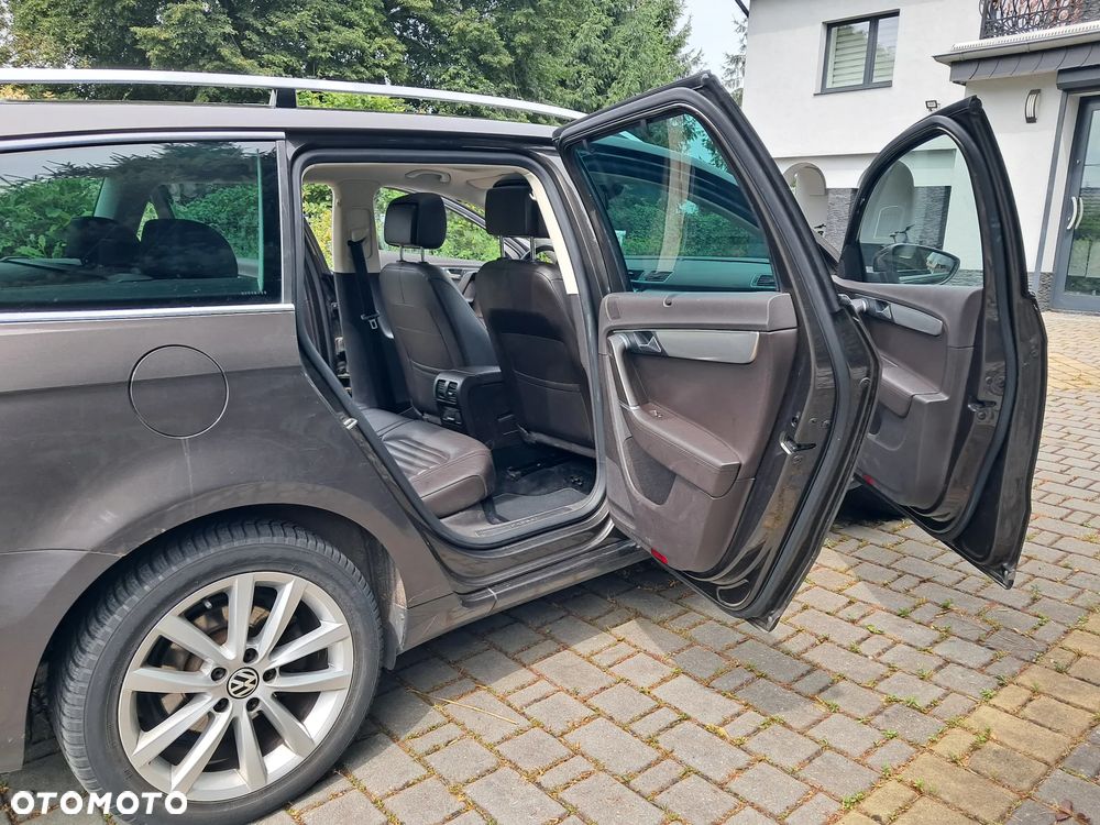 Volkswagen Passat 2.0 TDI 4Mot Highline - 13