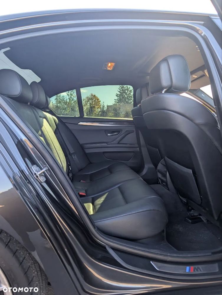 BMW Seria 5 520d - 25