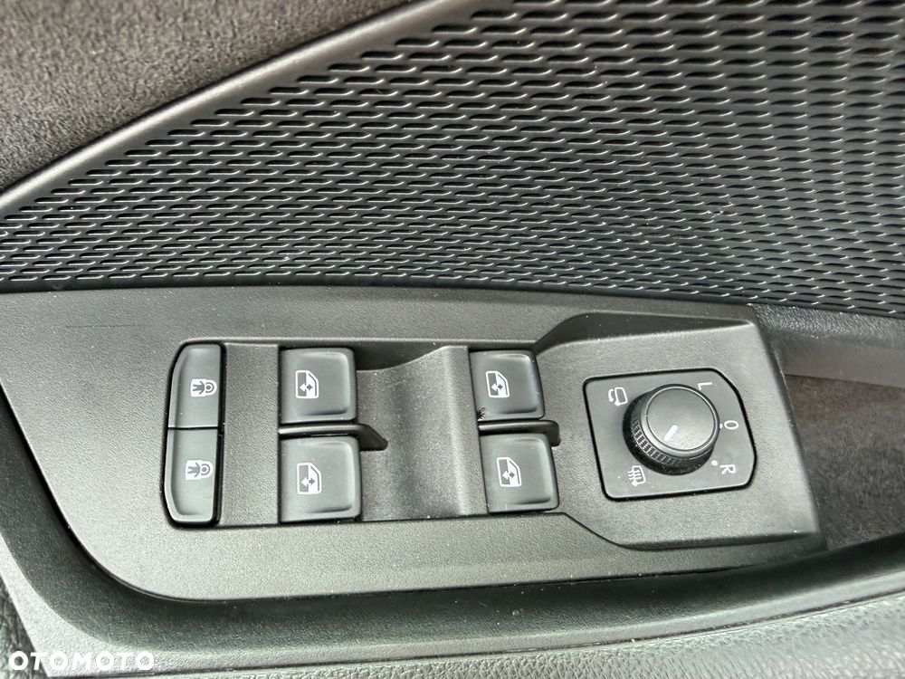 Skoda Octavia ver-1-5-tsi-mhev-business-dsg - 25