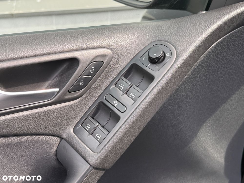 Volkswagen Golf 2.0 TDI Comfortline - 10