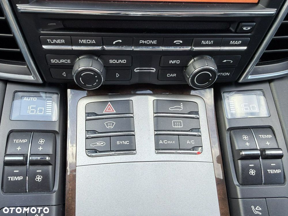 Porsche Panamera Turbo Executive - 37