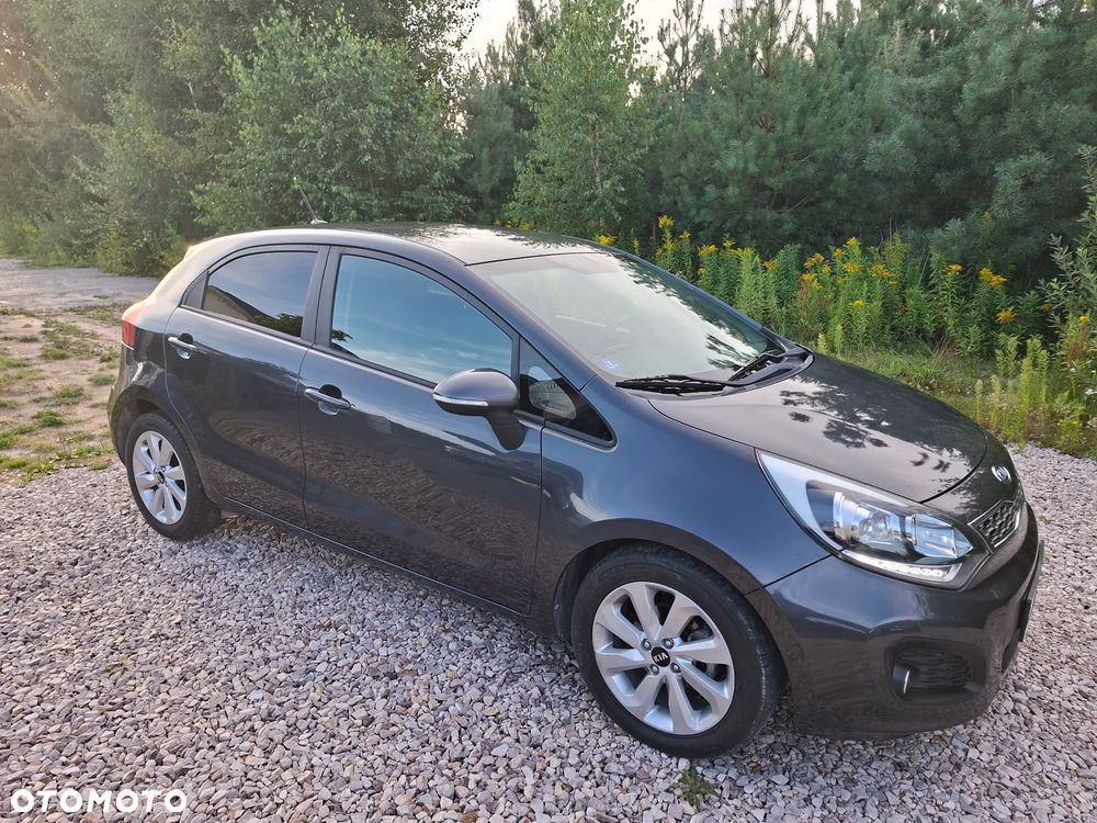 Kia Rio 1.2 Dream Team Edition - 16