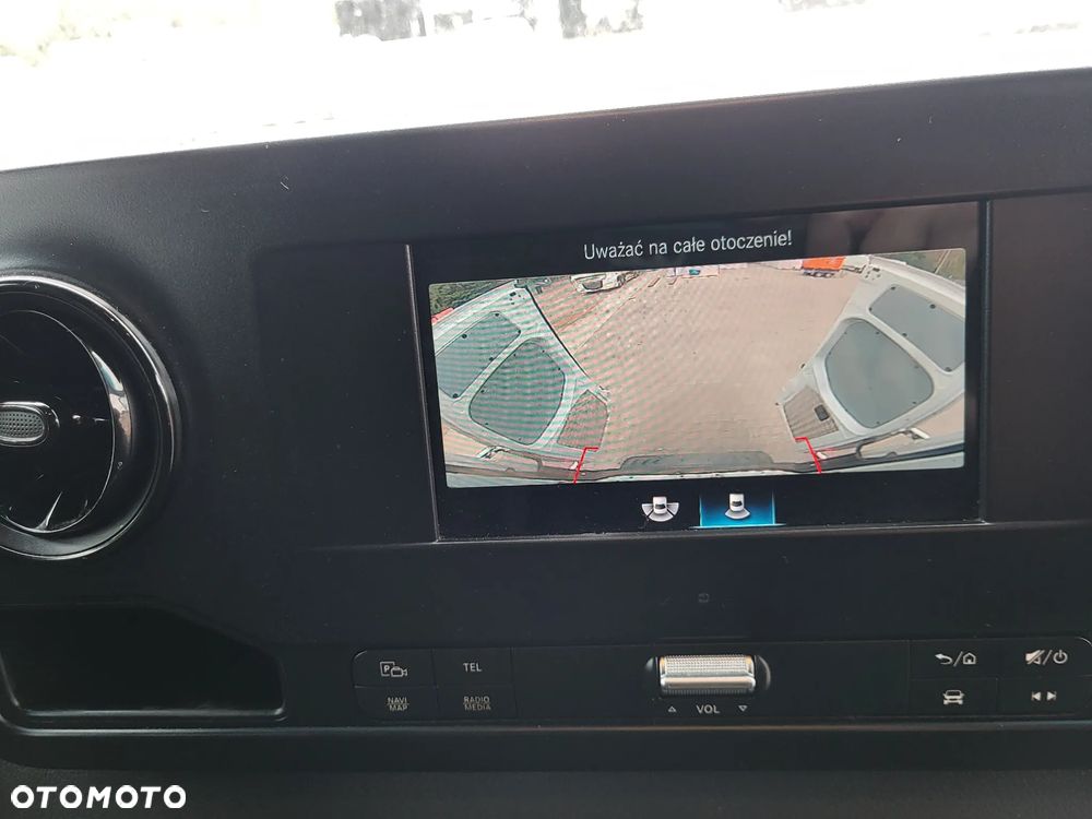Mercedes-Benz Sprinter - 15
