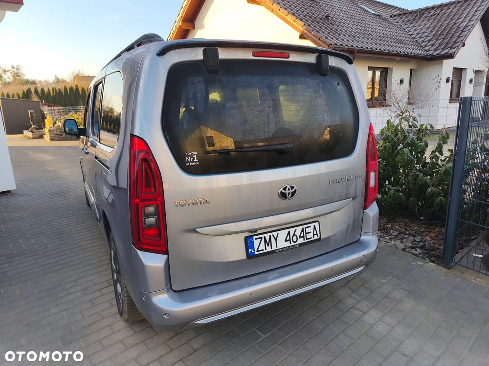 Toyota Proace City Verso 1.5 D-4D Family - 3