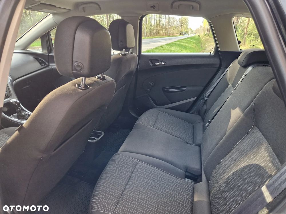 Opel Astra - 36