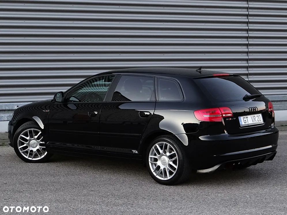 Audi A3 Sportback 1.8 TFSI quattro Ambiente - 19