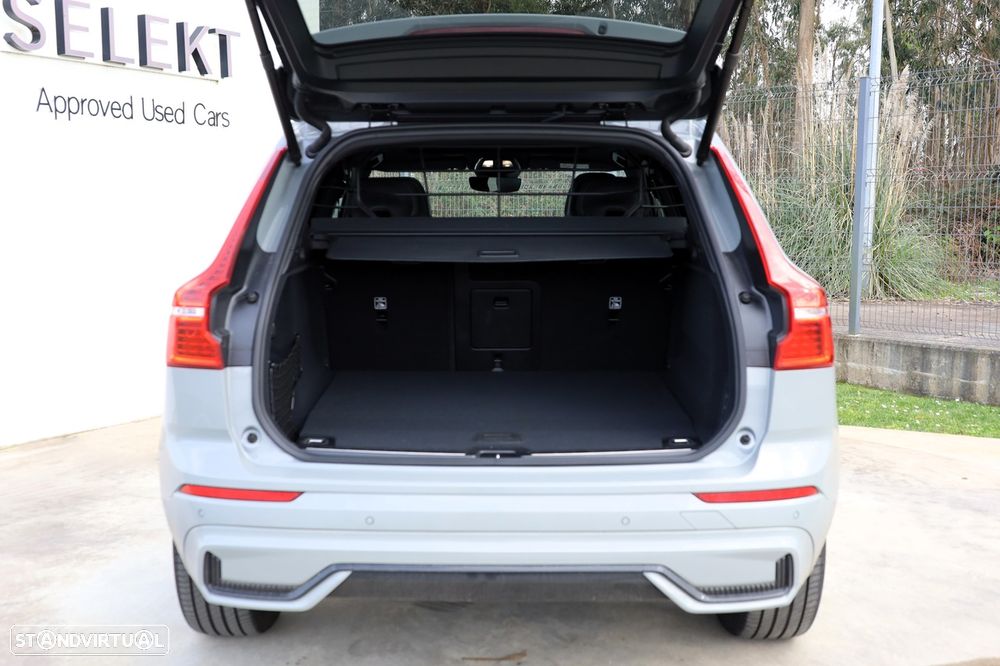 Volvo XC 60 2.0 T6 PHEV Ultra Dark - 6