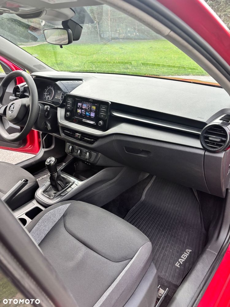 Skoda Fabia 1.0 TSI Active - 11