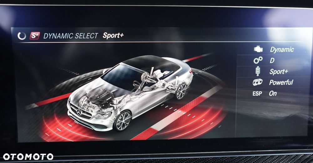 Mercedes-Benz Klasa E AMG 53 4-Matic+ - 33
