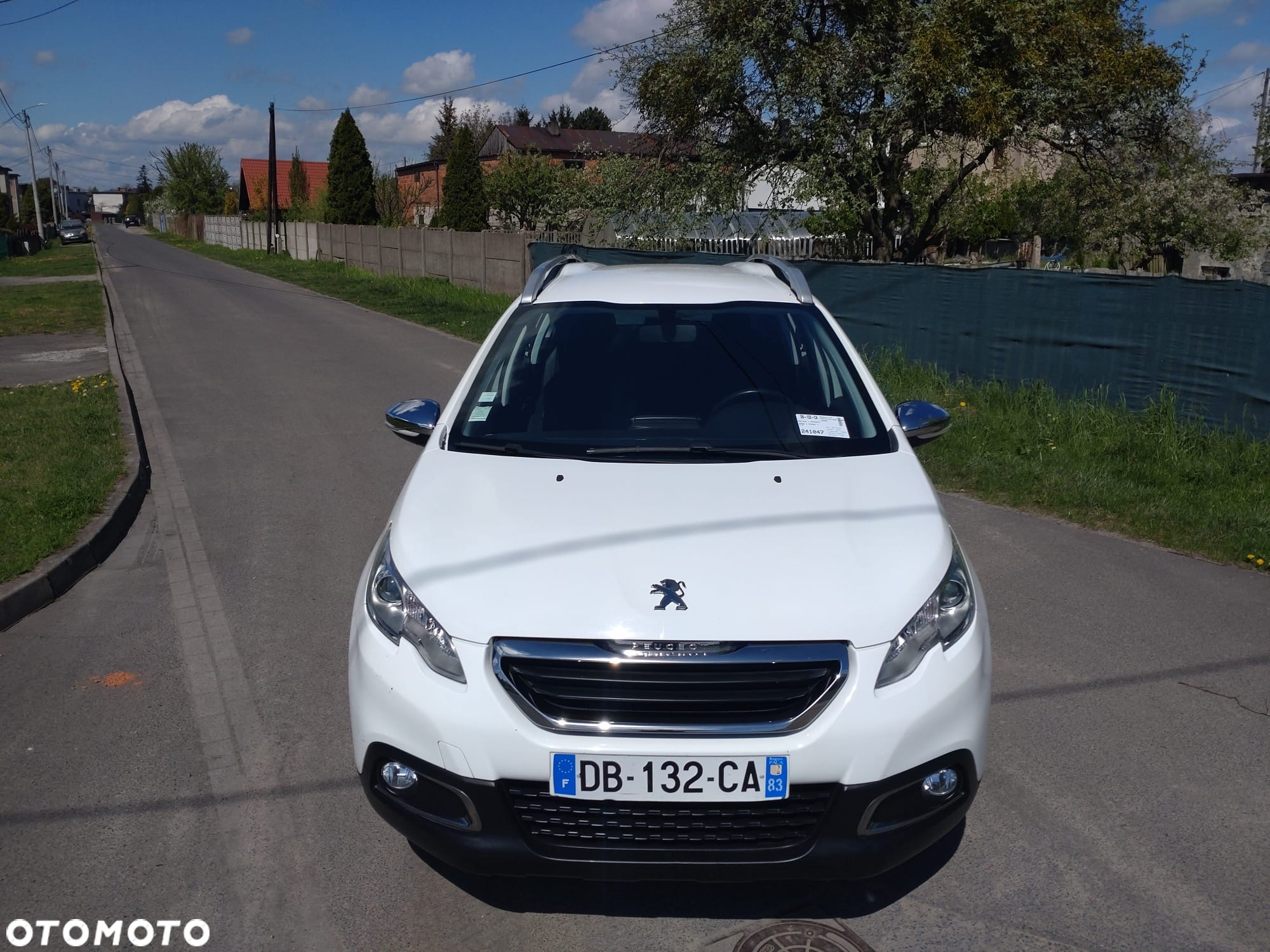 Peugeot 2008 1.2 Pure Tech Allure S&S - 21