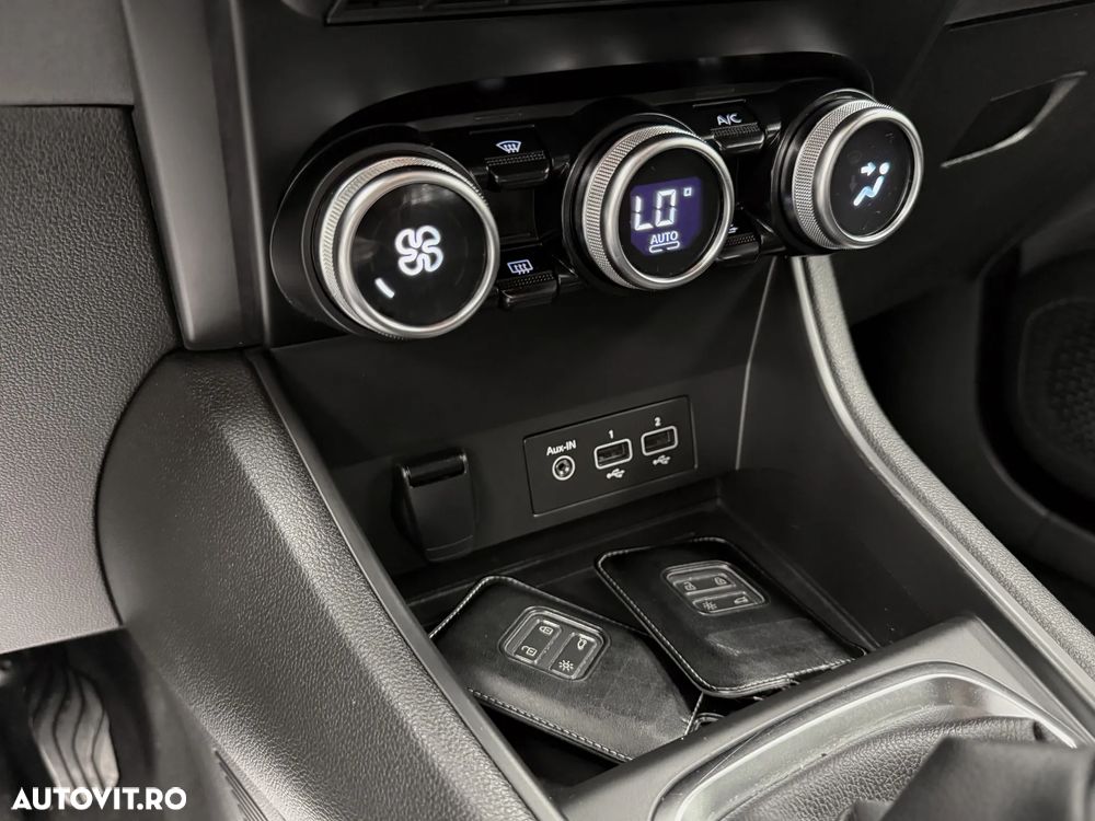 Renault Captur TCe 100 EXPERIENCE - 28
