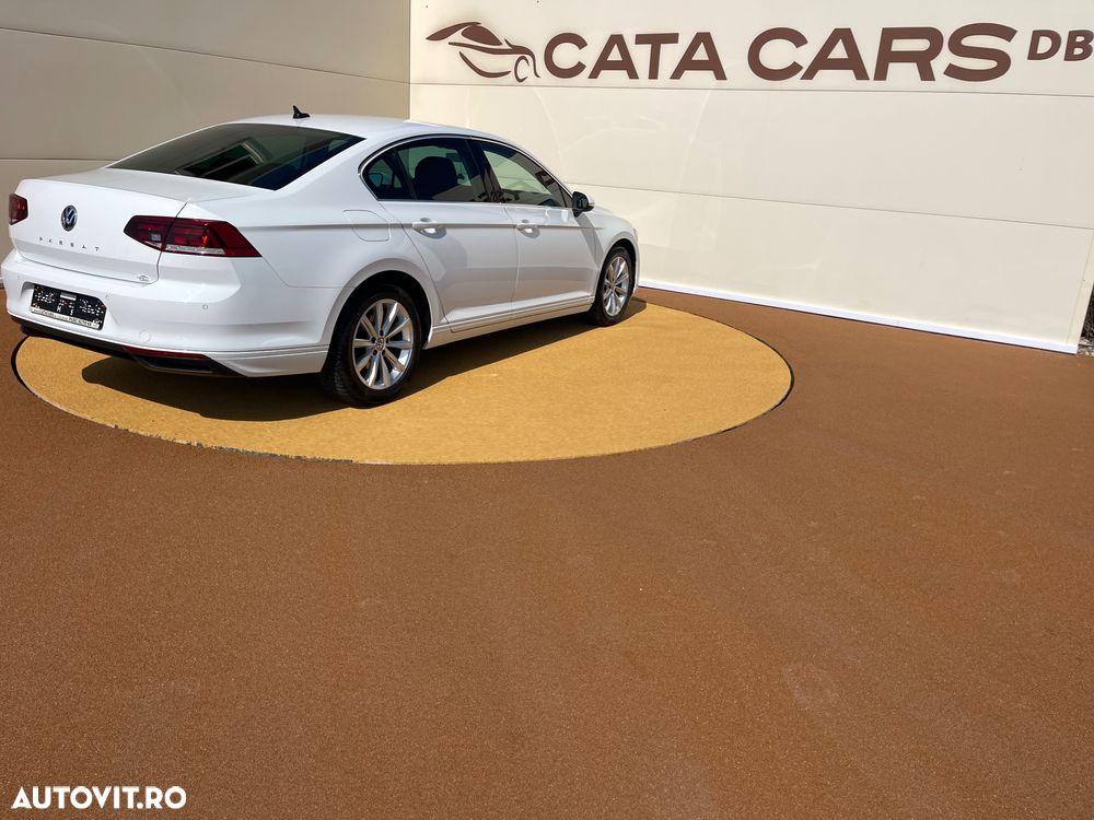 Volkswagen Passat - 14