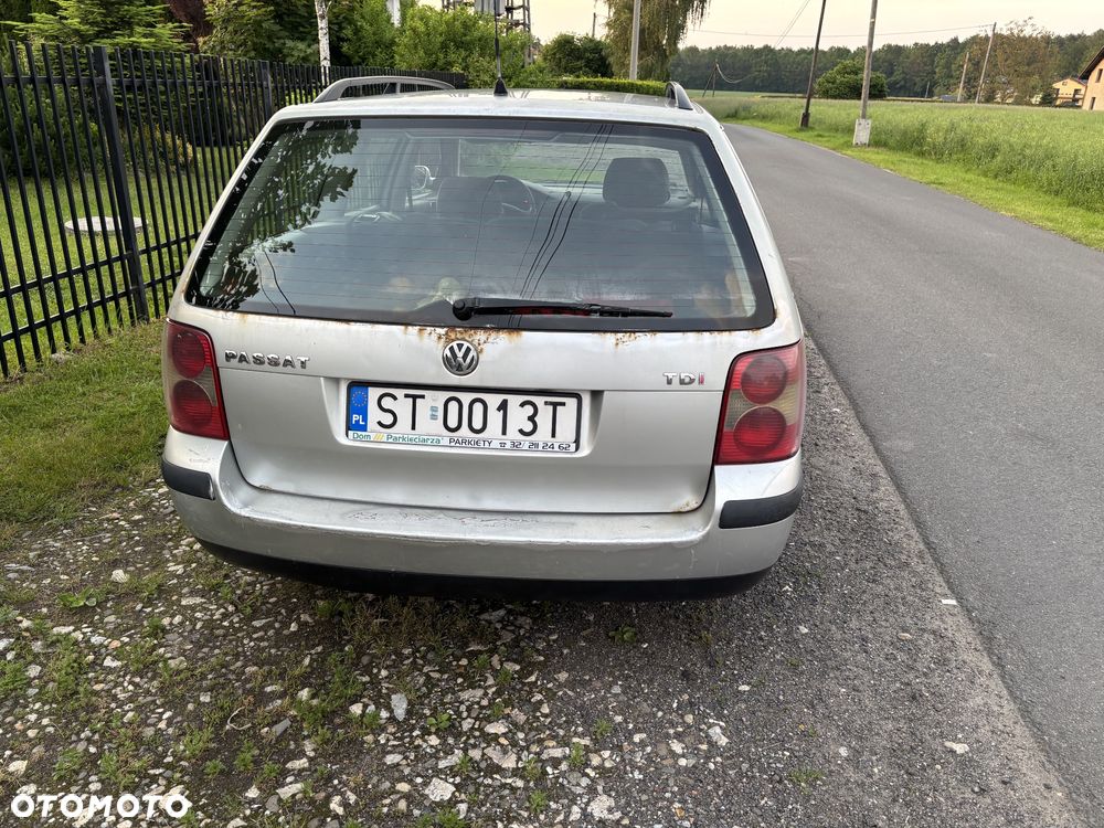 Volkswagen Passat 1.9 TDI Comfortline - 7