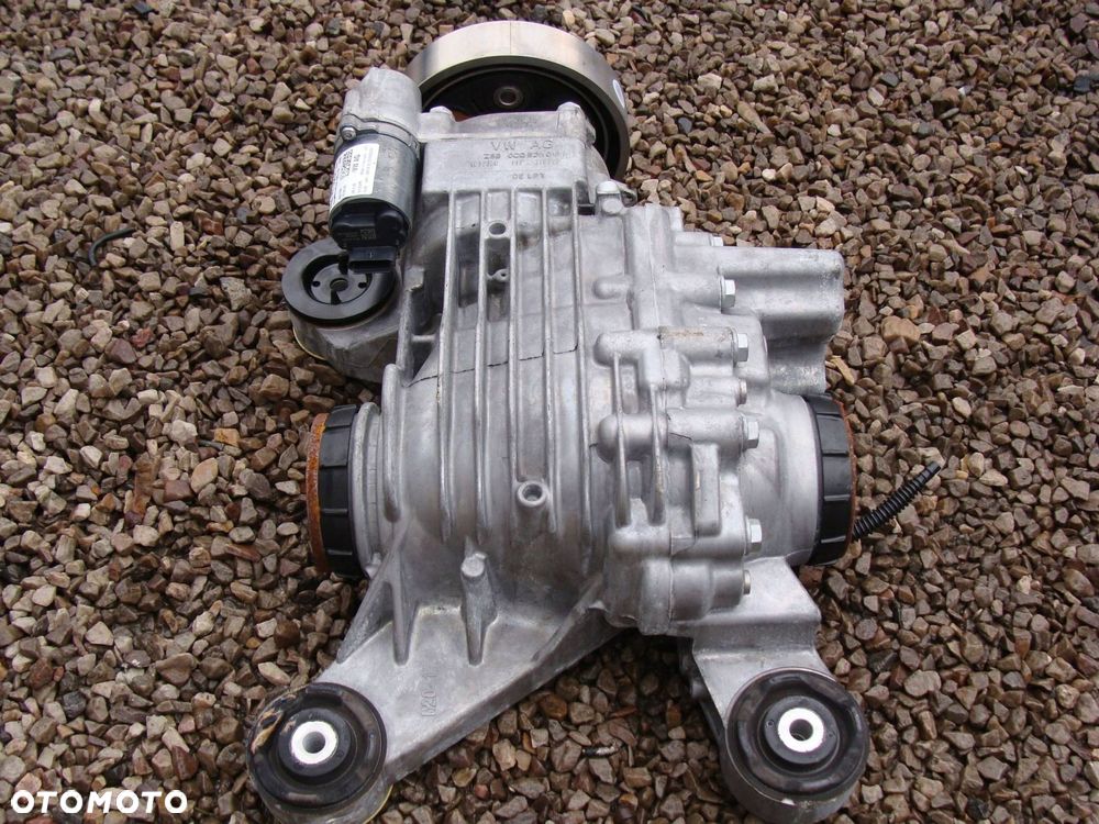 most tył audi q3 83a 0cq525010al 5wa907554r 2025r 2.0 tdi automat - 8