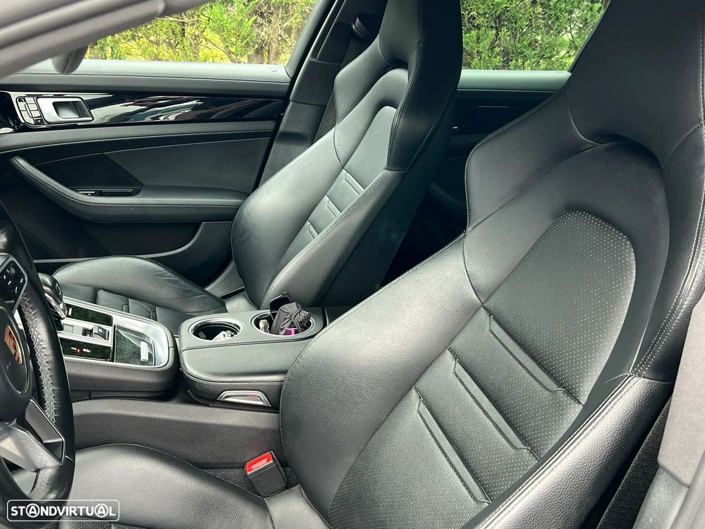 Porsche Panamera 4 E-Hybrid - 13