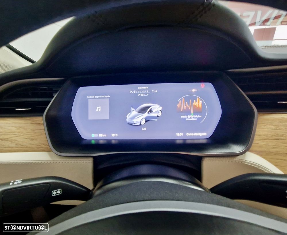 Tesla Model S - 22