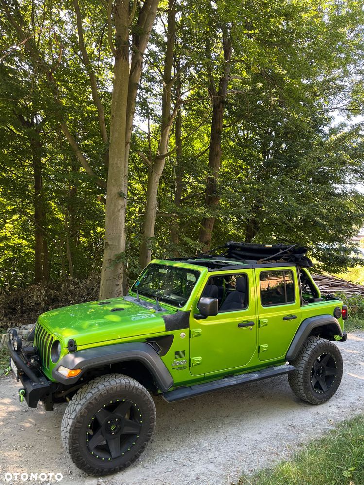 Jeep Wrangler - 3