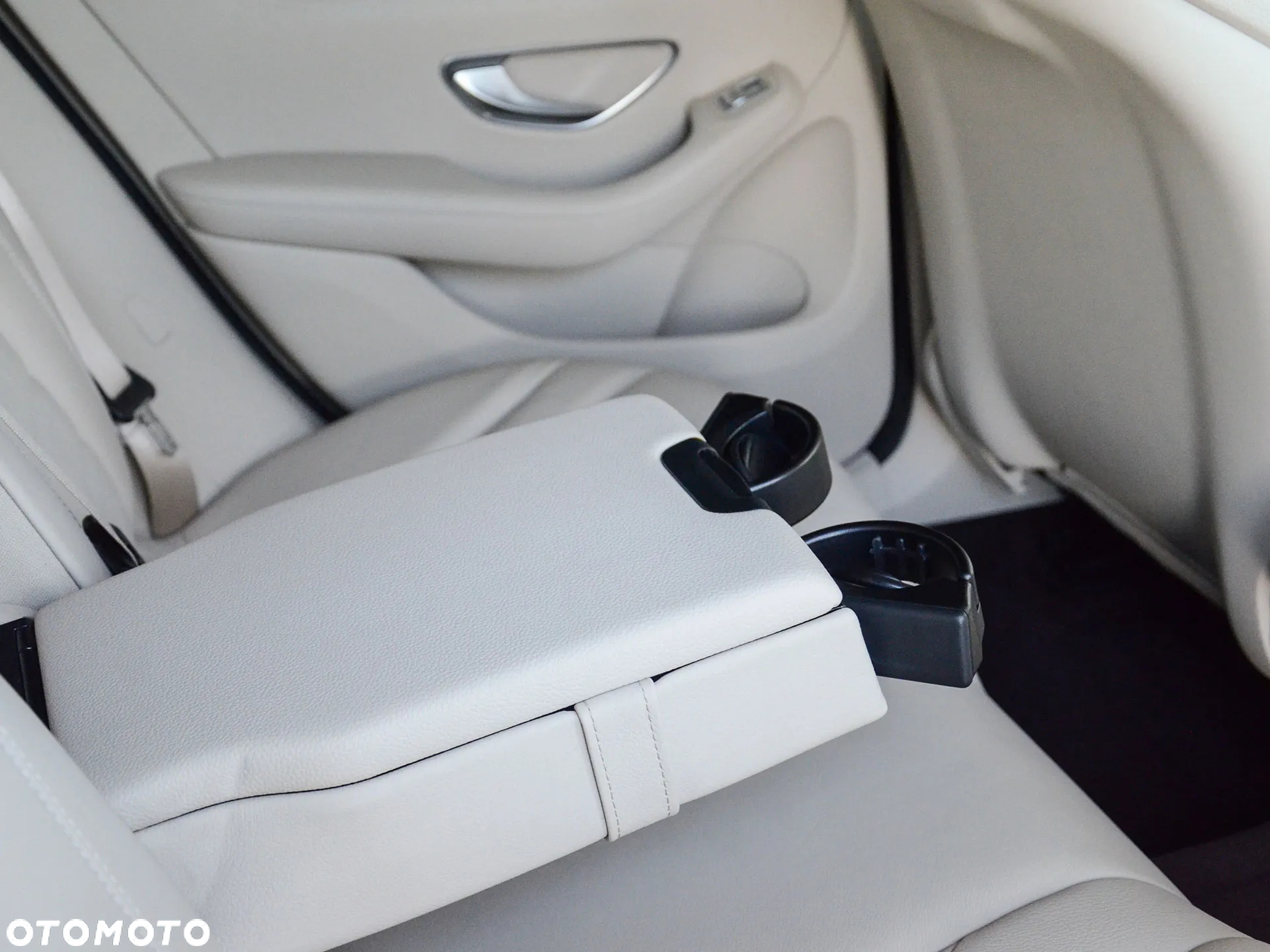 Mercedes-Benz GLC 250 4-Matic - 23
