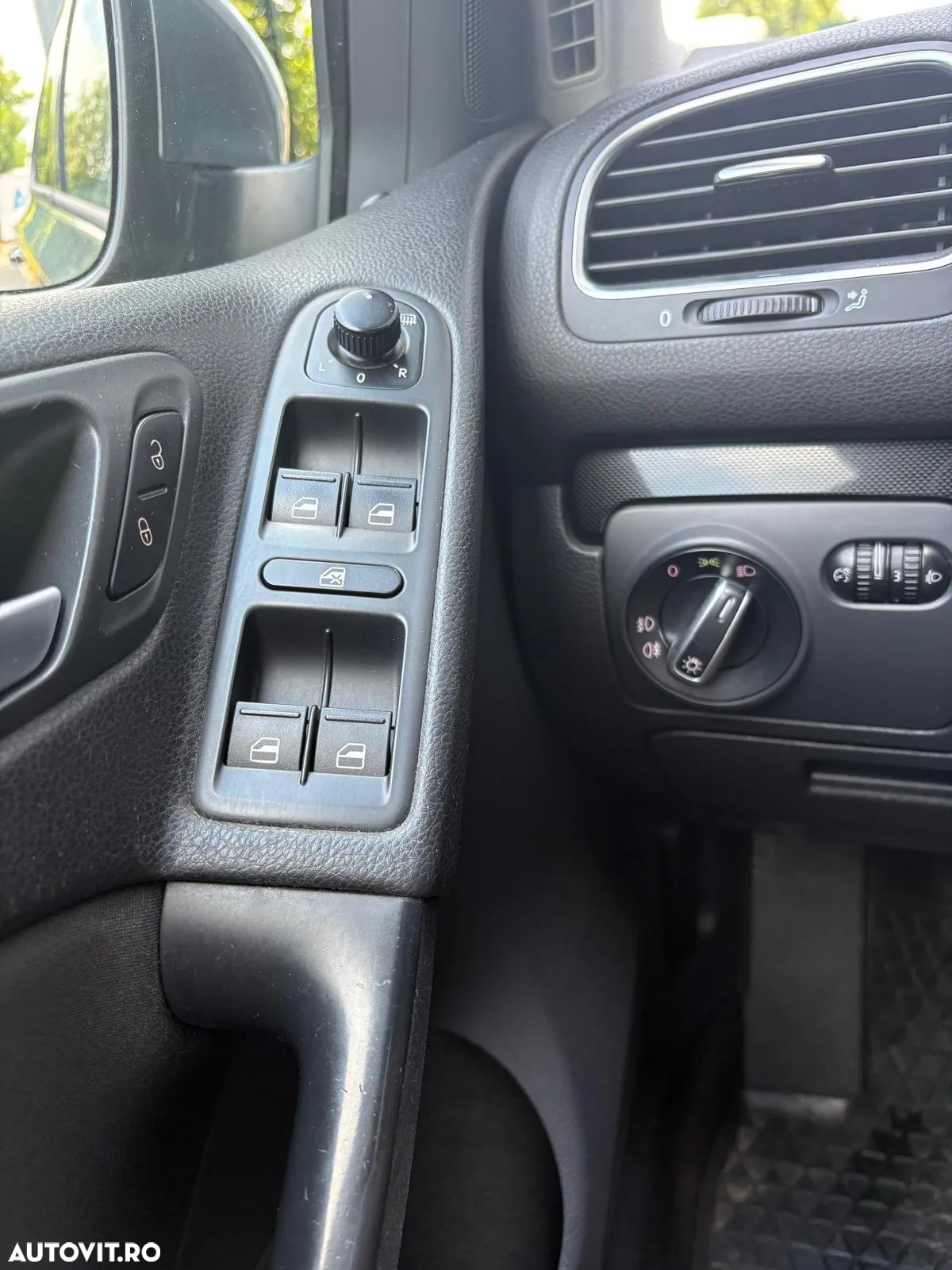 Volkswagen Golf 1.6 TDI BlueMotion Technology DPF Comfortline - 15