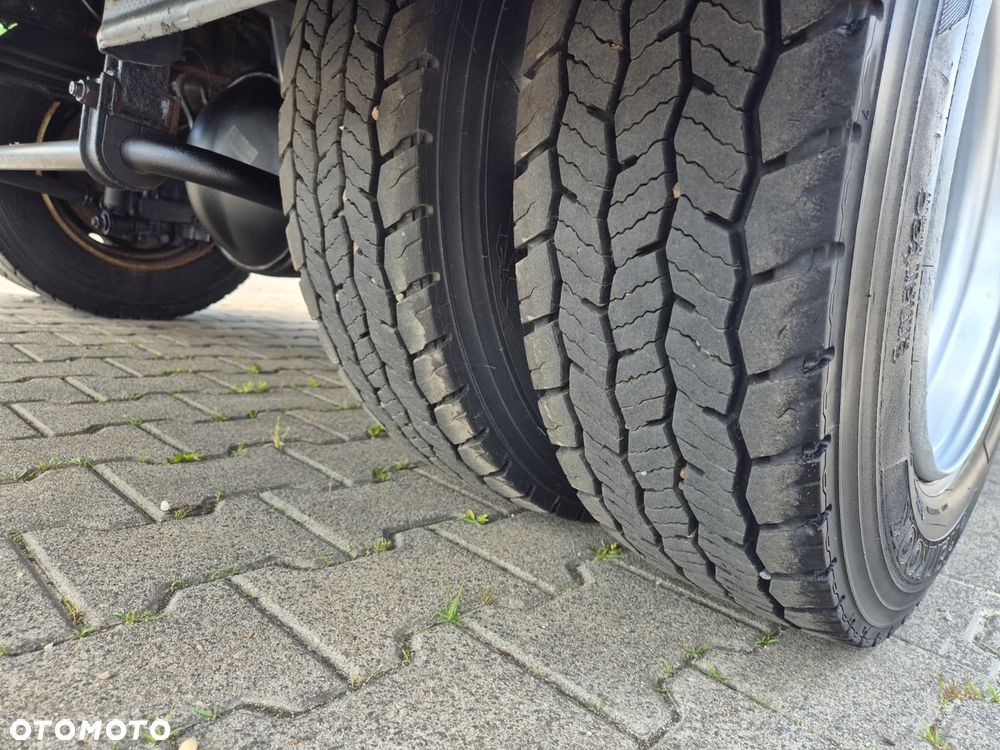 Renault D 7.5 180 / SKRZYNIA / HDS FASSI F32 / NISKI PRZEBIEG / BEZWYPADKOWY / OKLEJONY / AUTOMAT / CHWYTAK / SERWISOWANY / UNIKAT / EURO 6 - 19