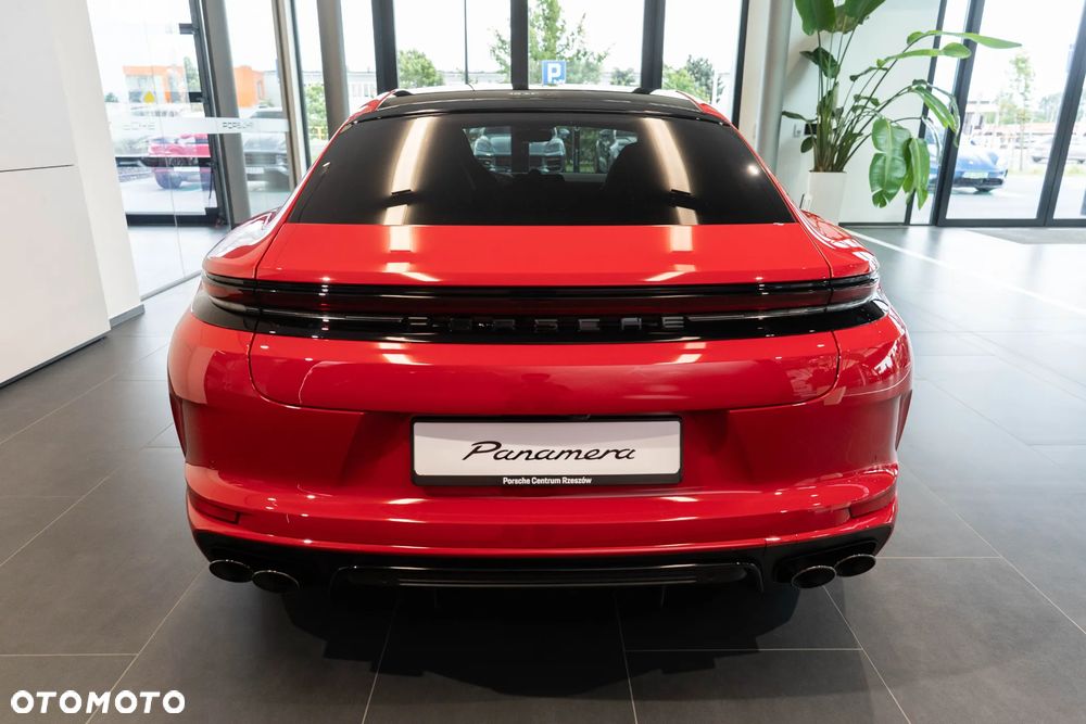 Porsche Panamera 4 - 36