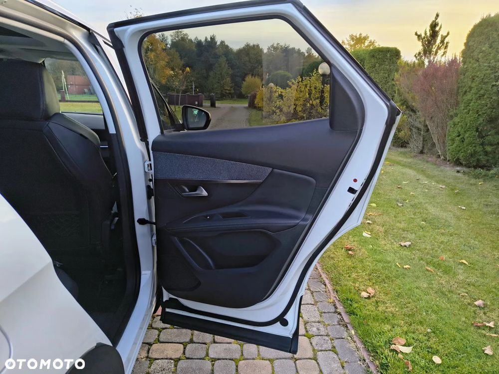 Peugeot 3008 BlueHDi 130 Stop & Start Allure - 16