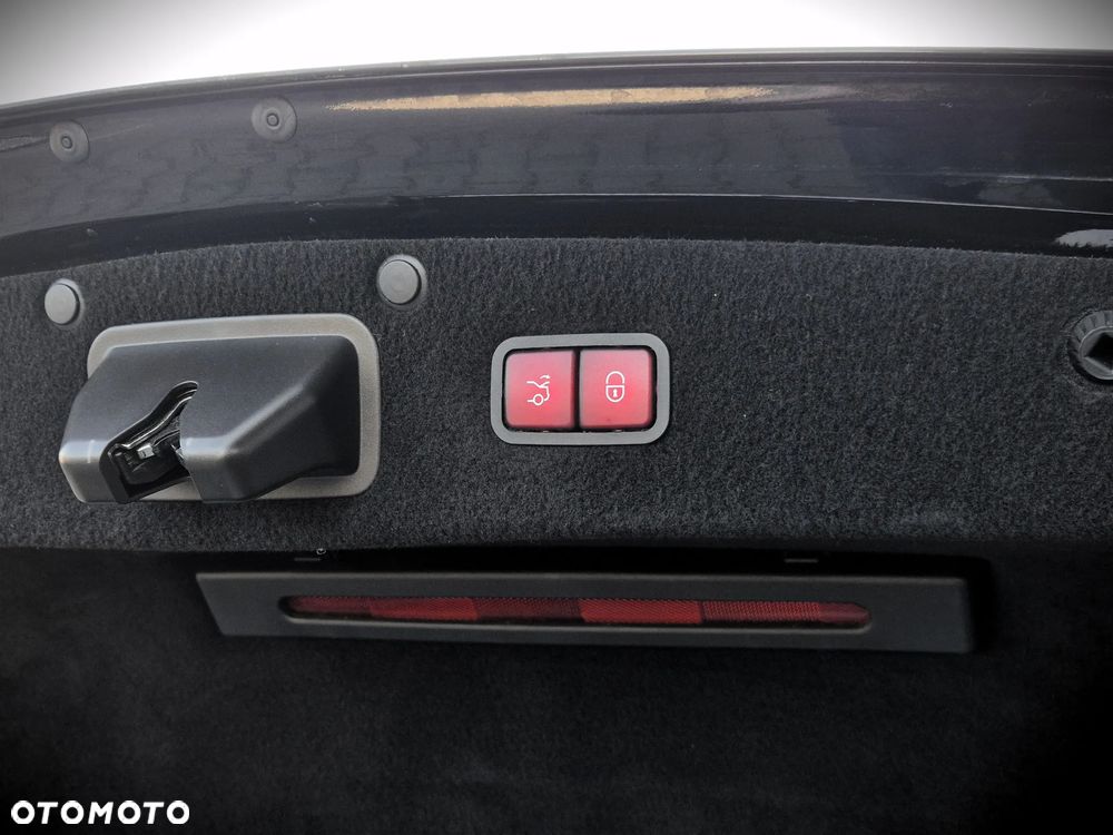 Mercedes-Benz Klasa S 560 4-Matic L 9G-TRONIC - 37