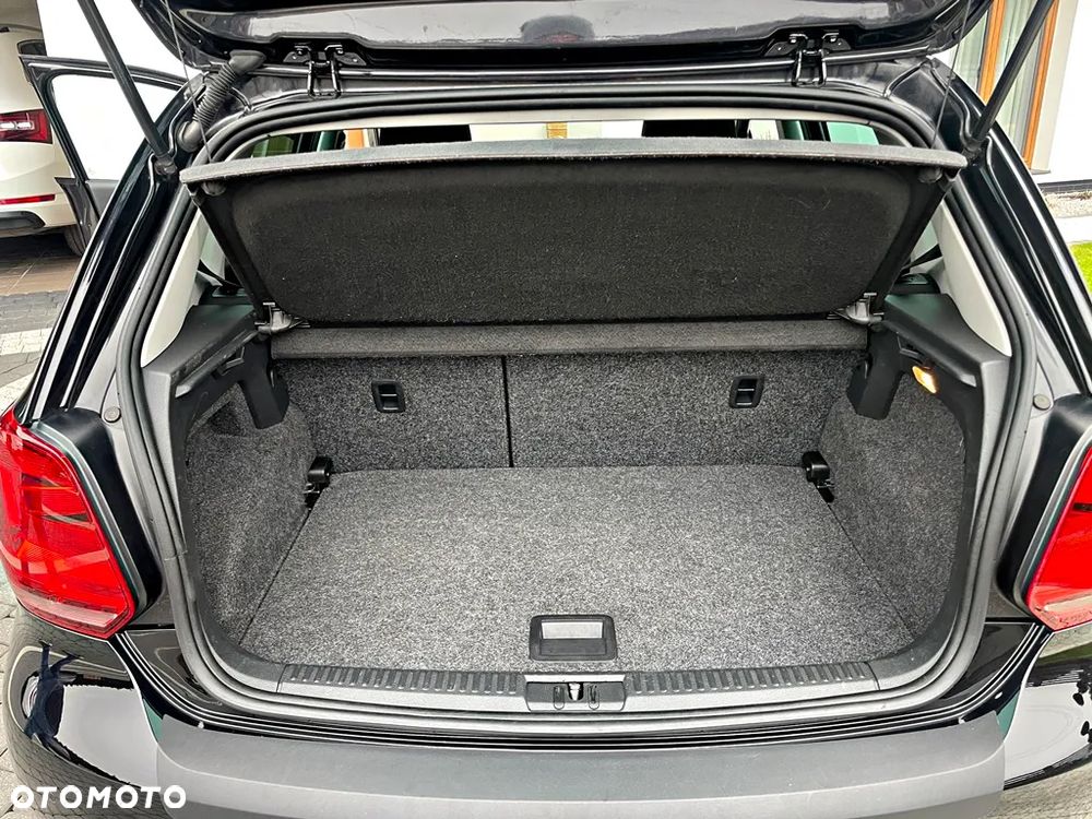 Volkswagen Polo 1.4 TDI Blue Motion Technology Allstar - 22