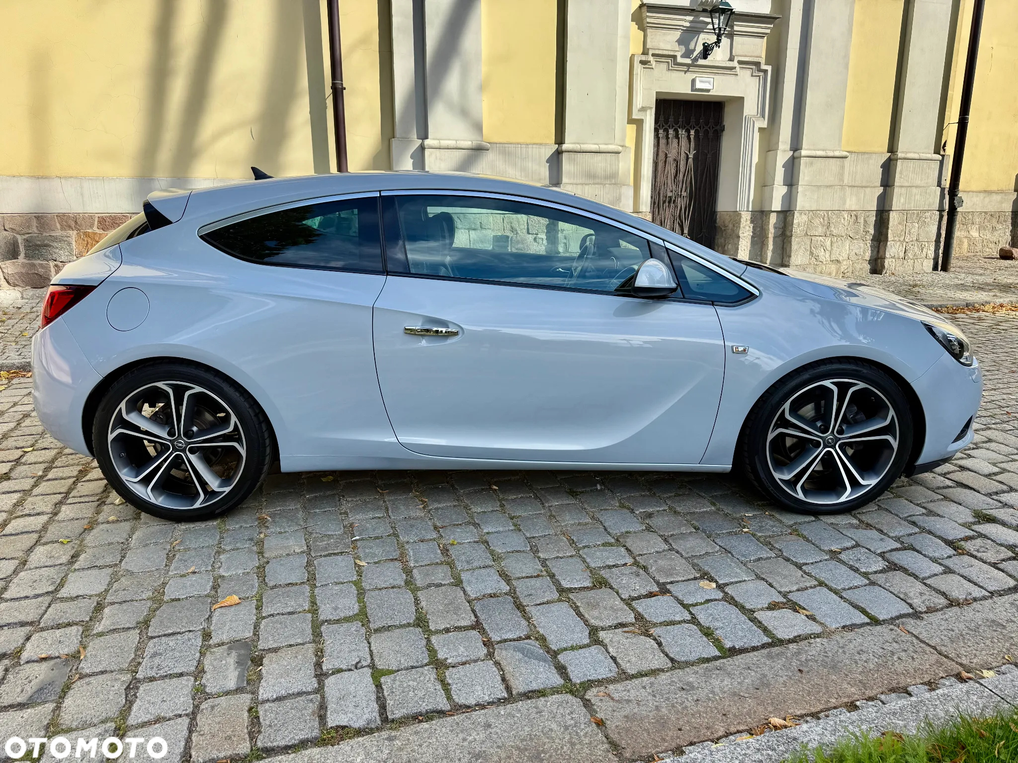 Opel Astra IV GTC 1.4 T Sport S&S EU6 - 30