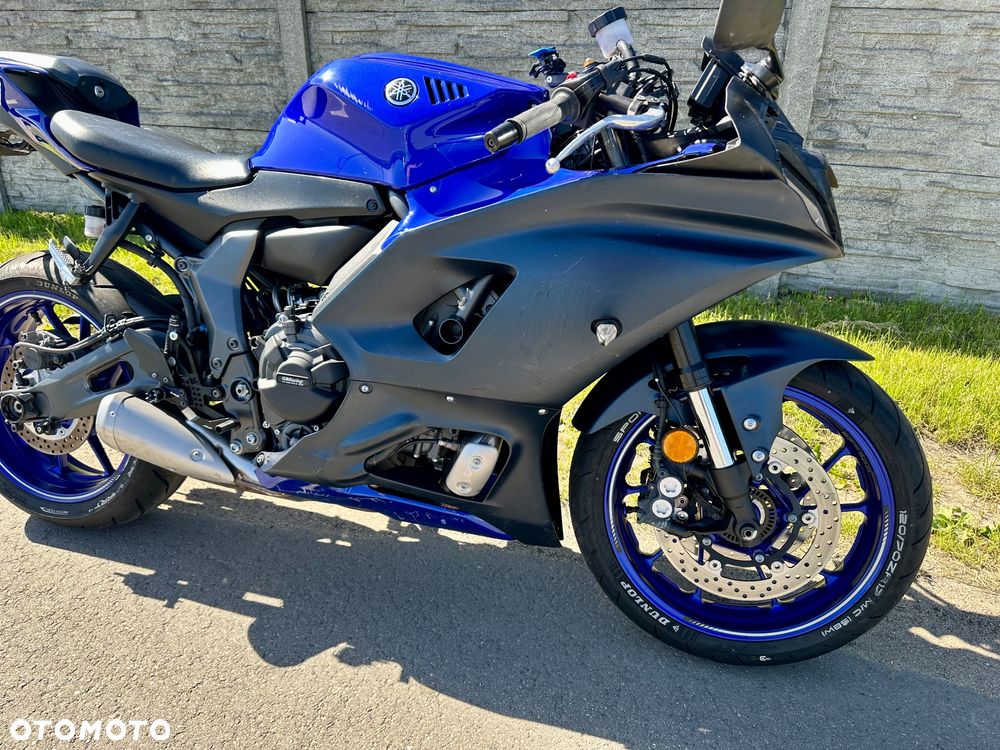 Yamaha R7 - 11