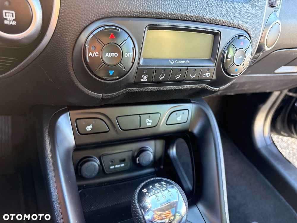 Hyundai ix35 2.0 CRDi Premium 2WD - 28
