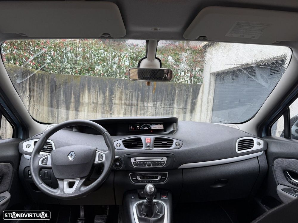 Renault Scénic 1.5 dCi Exclusive SS - 9