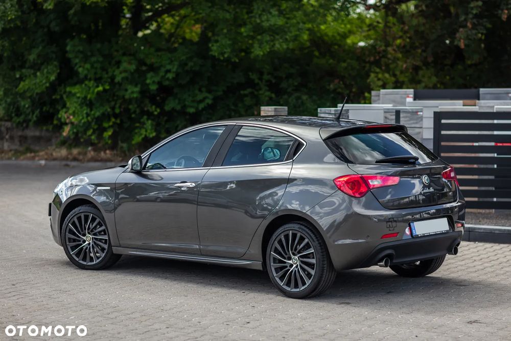 Alfa Romeo Giulietta 2.0 JTDM 20V TCT Speciale - 15