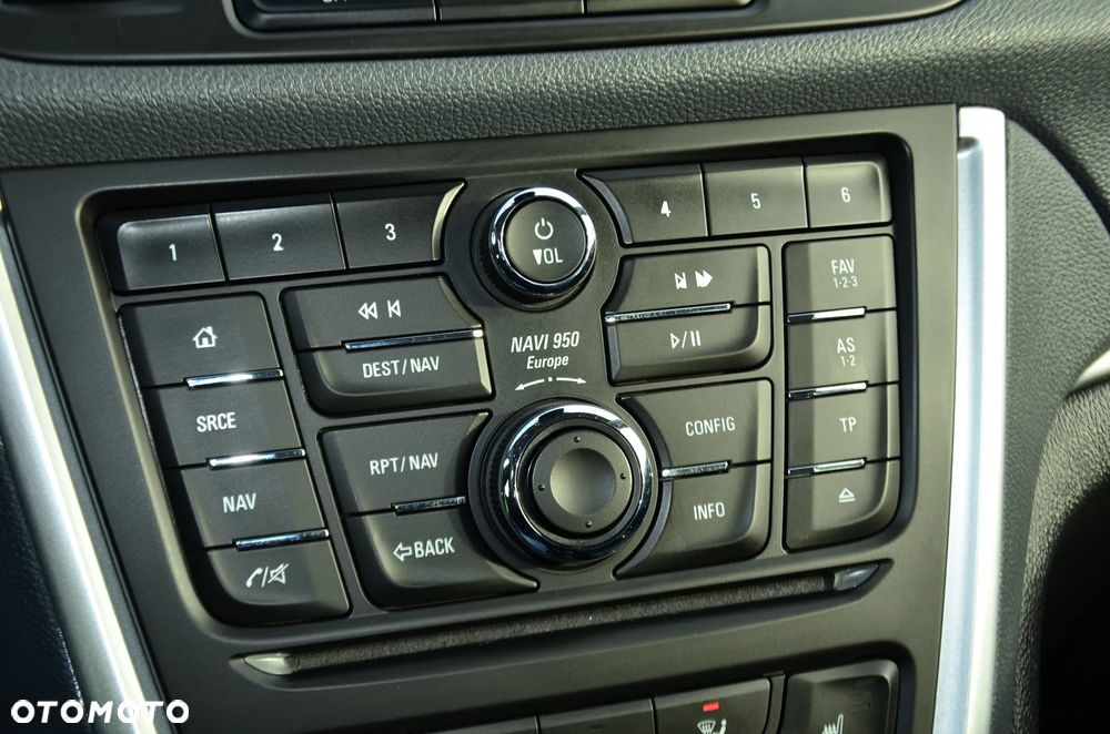 Opel Mokka 1.4 T Cosmo S&S - 28