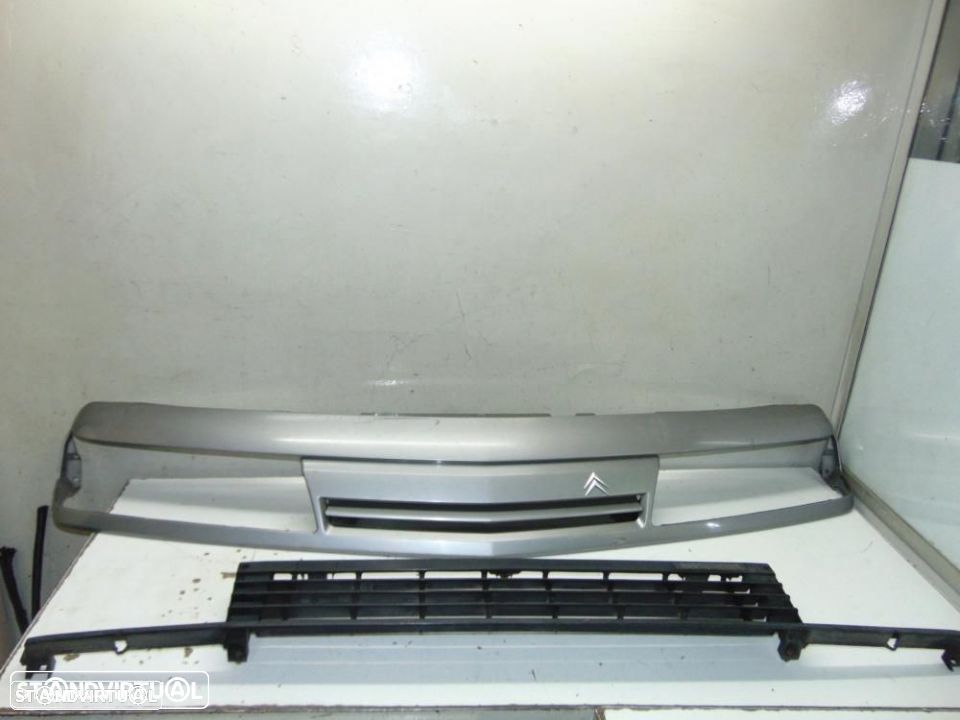 nissan micra grelha da frente