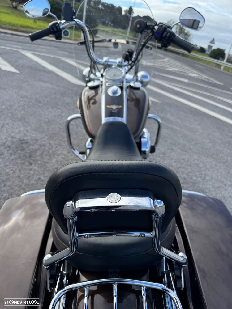 Harley-Davidson FLHR Road King Aniversário - 2