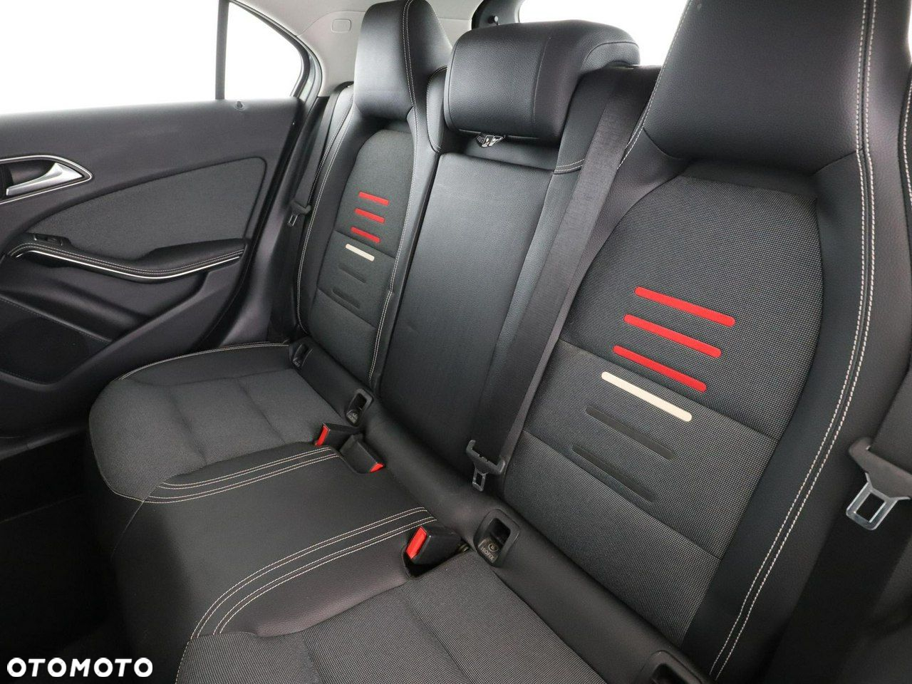 Mercedes-Benz Klasa A 180 (BlueEFFICIENCY) Style - 17