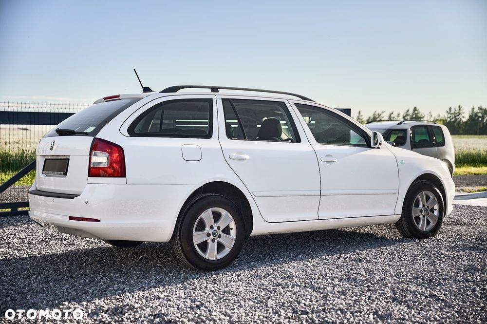 Skoda Octavia 1.6 TDI DPF Elegance - 14