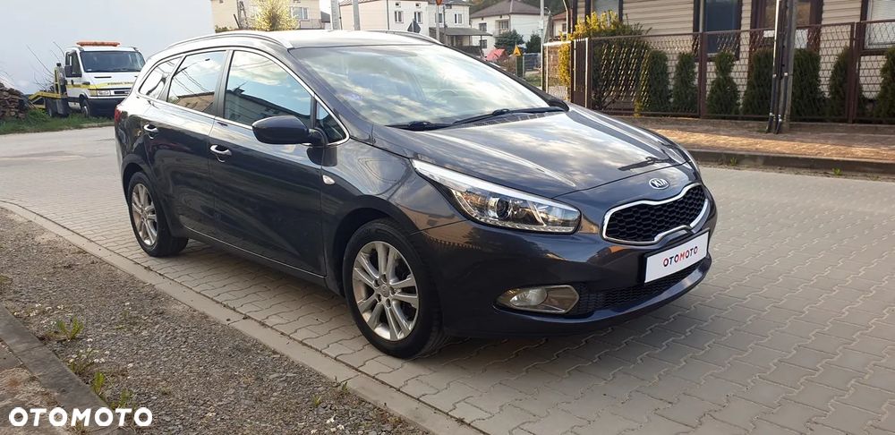 Kia Ceed 1.6 GDI ISG Spirit - 3