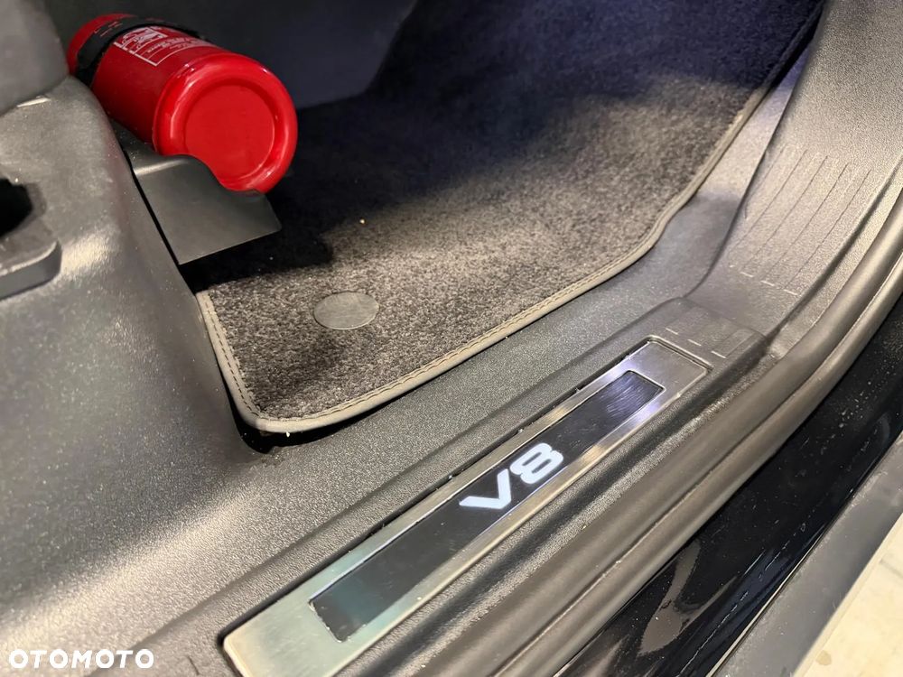 Land Rover Defender 5.0 P525 V8 - 28