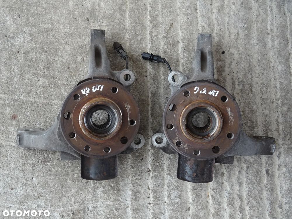 OPEL VECTRA C SIGNUM ZWROTNICA PIASTA ZAWIESZENIA PRZÓD CZUJNIK ABS 1,8 2,0 2,2 3,2 1,9 3,0 - 8